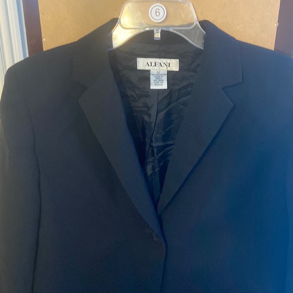 Women’s Alfani black suit jacket 12 - Picture 1 of 6